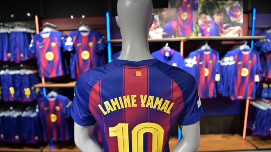Lamine Yamal herda icônica camisa 10 de Messi no Barcelona