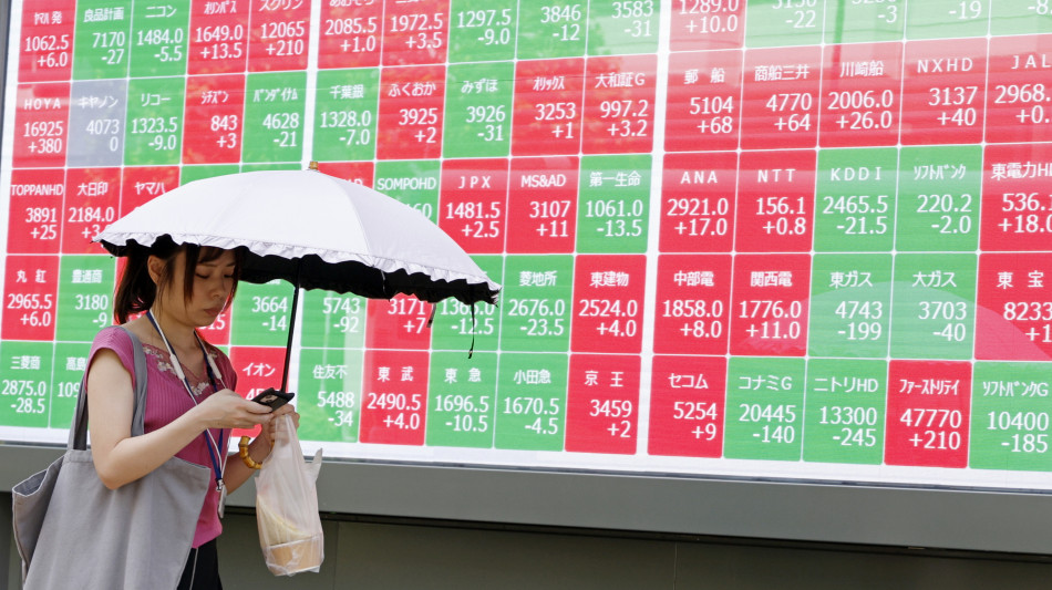 Borsa: in Asia Tokyo a livelli record, l'Europa verso rialzo