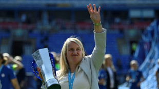 Departing Hayes urges Chelsea to seize 'second chance' in WSL race