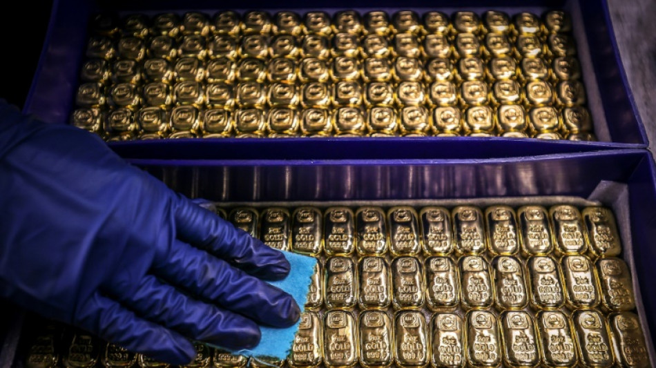 Nach Trumps Zolldrohungen: Goldpreis steigt erstmals &uuml;ber 3000 Dollar 