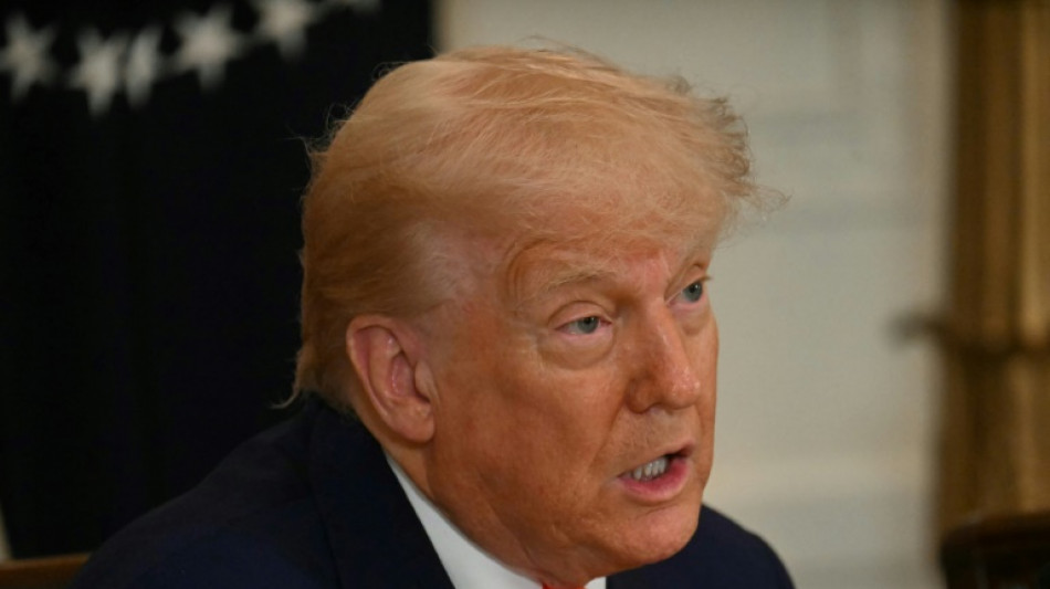Trump amenaza con nuevos aranceles del 50% a la UE, que reacciona en&eacute;rgica