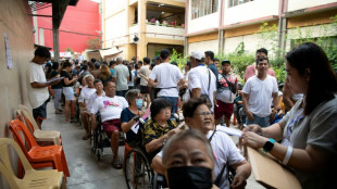 Ex-presidente filipino vence na pris&atilde;o elei&ccedil;&atilde;o para prefeito