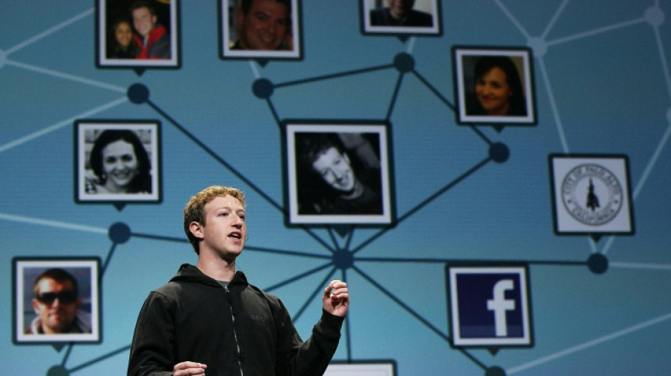 Facebook, a 'revolucion&aacute;ria' rede social que mudou o mundo completa 20 anos