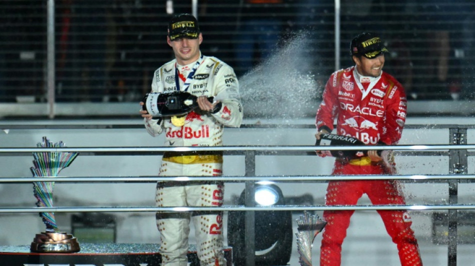 Verstappen vence GP de Las Vegas de F1 e P&eacute;rez garante vice-campeonato