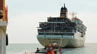 Indon&eacute;sie: un ferry &eacute;chou&eacute; avec 800 personnes &agrave; bord d&eacute;gag&eacute; 