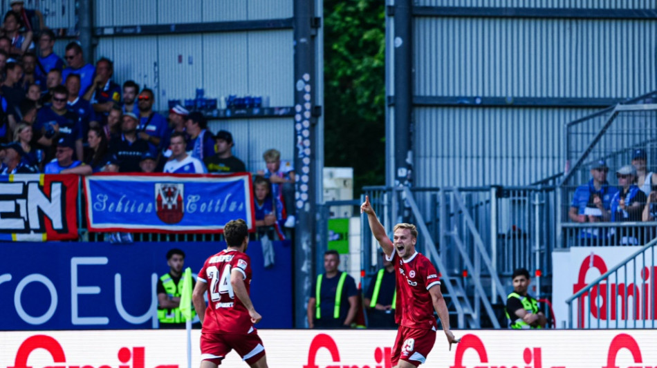 Aufsteiger weiter oben auf: Bielefeld schl&auml;gt auch Kiel