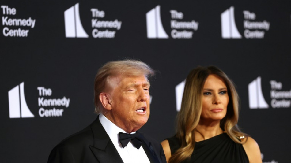 Congressistas dos EUA querem rebatizar &oacute;pera do Kennedy Center como Melania Trump
