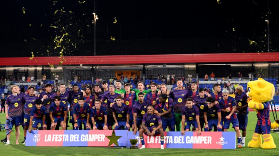 Bar&ccedil;a se estrena como local en un estadio de solo 6.000 localidades