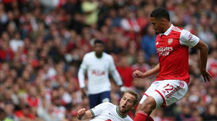Arteta urges Saliba to focus on himself amid Van Dijk comparisons