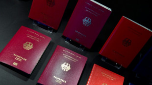 Unionspolitiker stellen doppelte Staatsb&uuml;rgerschaft in Frage - SPD widerspricht