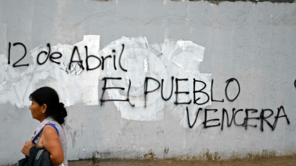 Peruanos elegem novo presidente para conter crime em elei&ccedil;&atilde;o marcada por atrasos