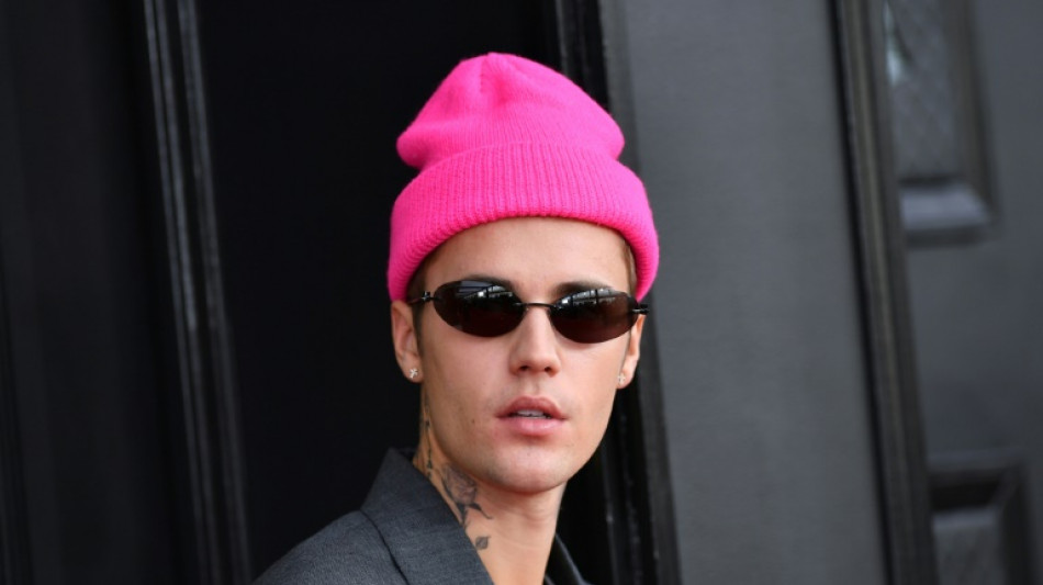 Justin Bieber lanza su séptimo disco "Swag"
