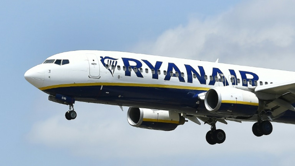 Ryanair avalia atrasar recep&ccedil;&atilde;o de avi&otilde;es da Boeing por causa do 'tarifa&ccedil;o'