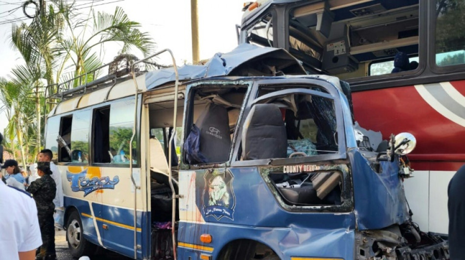 Acidente de &ocirc;nibus em Honduras deixa 17 mortos