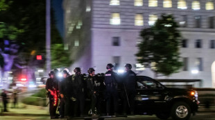 Alcaldesa levanta toque de queda nocturno en Los &Aacute;ngeles