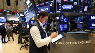 Wall Street recule, plomb&eacute;e par les nouvelles menaces douani&egrave;res de Trump