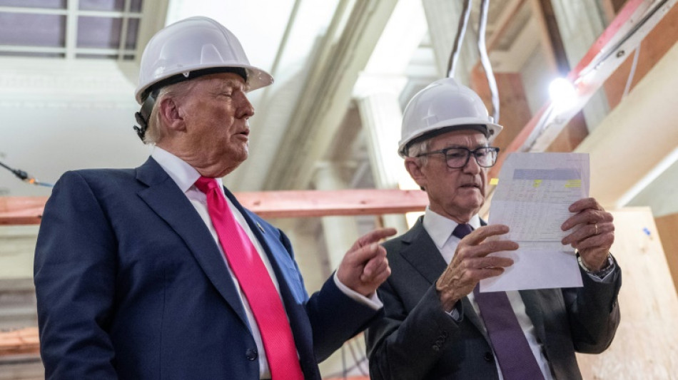 US Fed poised to hold off on rate cuts, defying Trump pressure