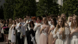 Fin de l'&eacute;cole entre crainte et fiert&eacute; pour les &eacute;l&egrave;ves ukrainiens