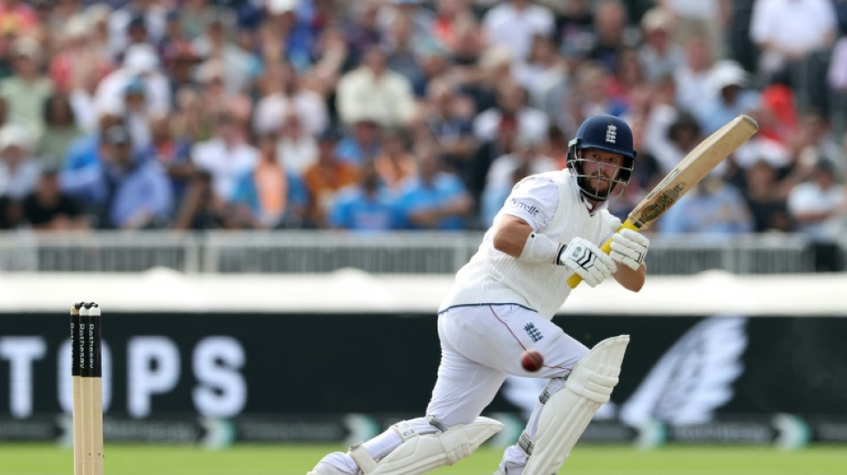 Crawley and Duckett run riot before India hit back in fourth Test