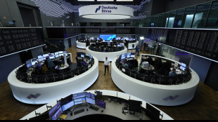 Borsa: l'Europa chiude debole, si guarda a Trump e Fed