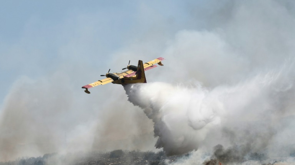 Bombeiros na Gr&eacute;cia seguem ativos e vigilantes diante de inc&ecirc;ndios