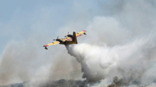 Bombeiros na Gr&eacute;cia seguem ativos e vigilantes diante de inc&ecirc;ndios