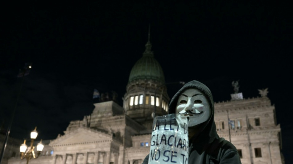 La pol&eacute;mica ley de glaciares de Milei enfrenta su primer obst&aacute;culo judicial