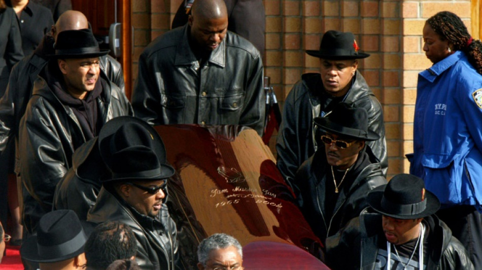 Au proc&egrave;s du meurtre de Jam Master Jay, figure du hip-hop, l'accusation d&eacute;nonce "un guet-apens"
