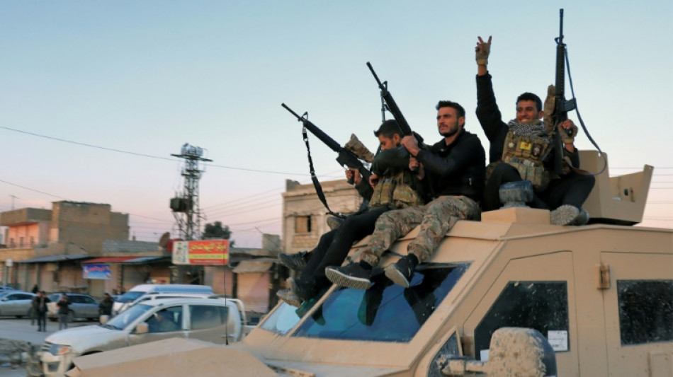 En Syrie, des jihadistes retranch&eacute;s dans une prison et traqu&eacute;s par les Kurdes