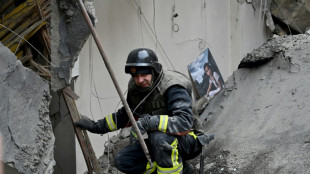 Ucr&acirc;nia imp&otilde;e cortes de energia ap&oacute;s bombardeios russos contra infraestrutura el&eacute;trica