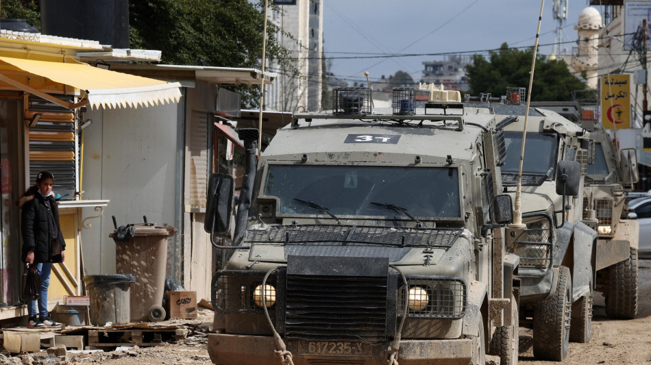 Media, Israele richiama decine di migliaia di riservisti