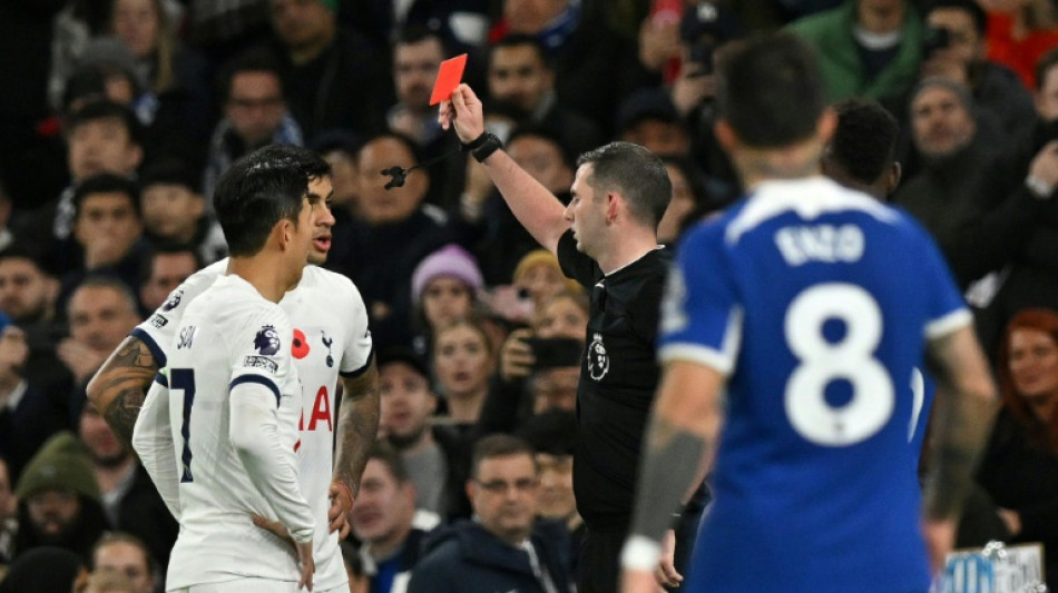 International Board recomenda testar expuls&otilde;es tempor&aacute;rias no futebol profissional