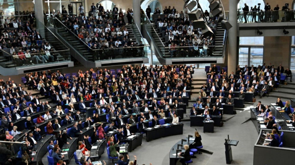 Gr&uuml;ne rechtfertigen Zustimmung zu Schuldenpaket - aber massive Kritik an Merz