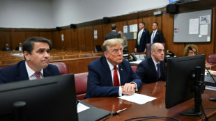 Quand Trump, ancien pr&eacute;sident et candidat, se glisse dans le costume du pr&eacute;venu
