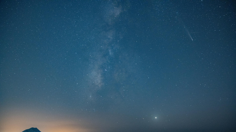 Arriva la cometa di Pasqua, forse visibile a occhio nudo