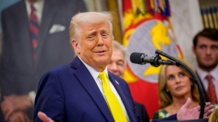 Stocks rise further on growing trade deal hopes