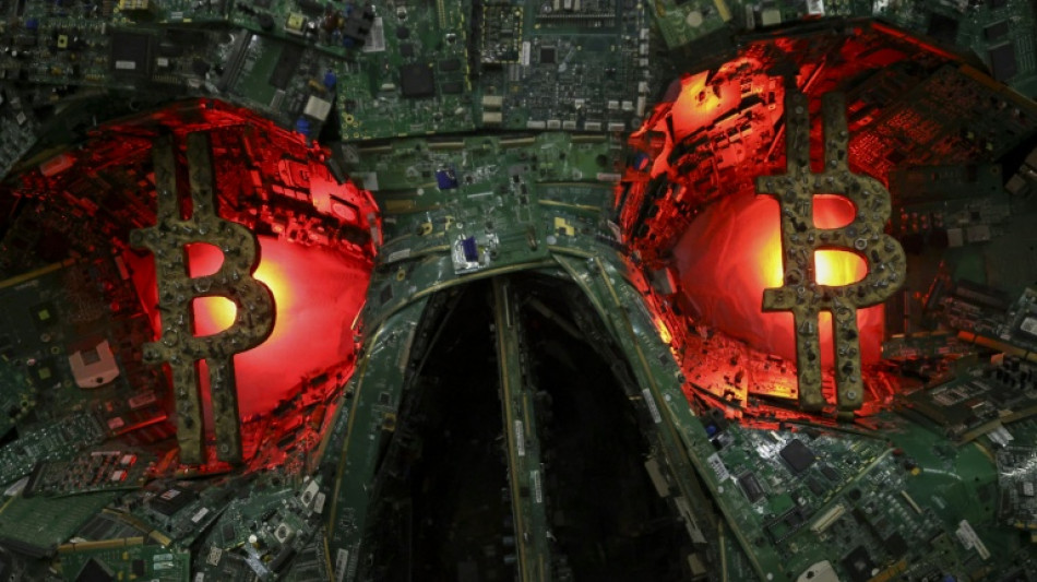 Stocks rise on tariff optimism, London hits record high