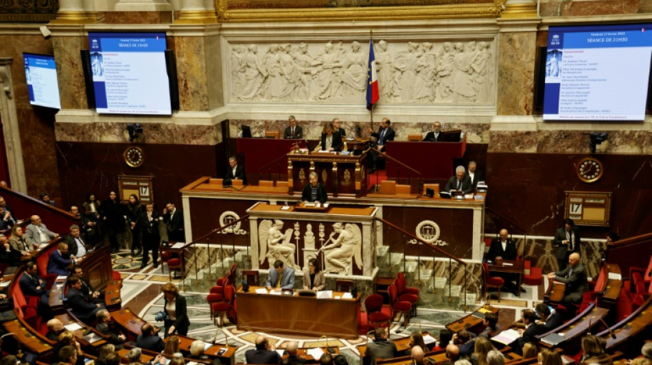 Retraites: derniers d&eacute;comptes f&eacute;briles &agrave; l'Assembl&eacute;e avant un vote crucial