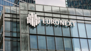 Bourses européennes: Paris et Francfort terminent stables, Londres en léger repli