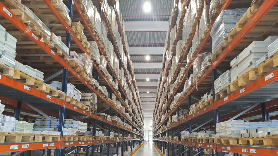 Accordo strategico tra Mondadori e Kuehne+Nagel, a Mantova polo da 20 milioni di libri
