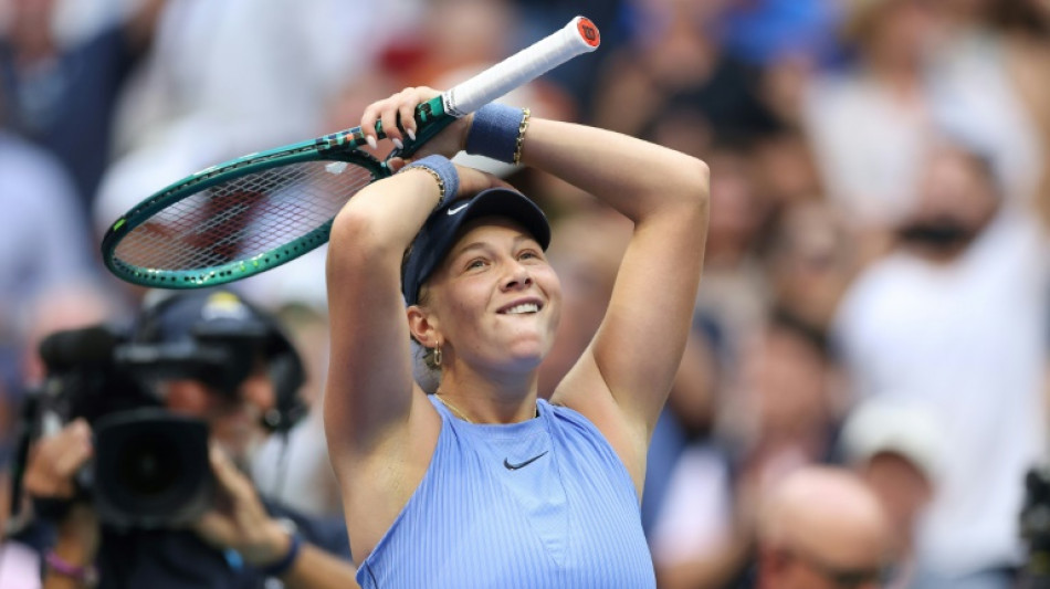 Anisimova stuns Swiatek to reach US Open semi-finals
