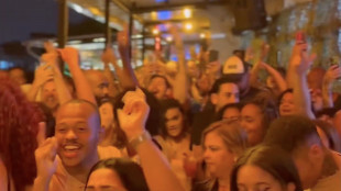 Brasile, l'arresto di Bolsonaro celebrato a suon di musica