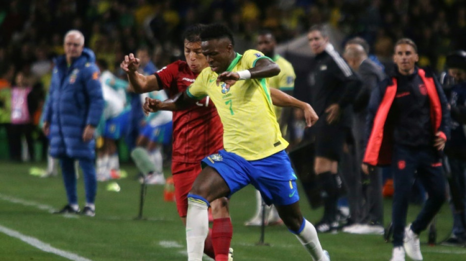 Com Vini de volta, Brasil retoma corrida rumo &agrave; Copa contra a Venezuela