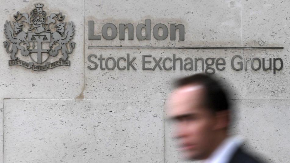 Borsa: Europa rallenta, future Usa in calo